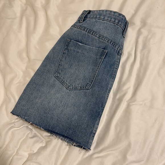 Pearl Denim Skirt - Picture 5 of 5